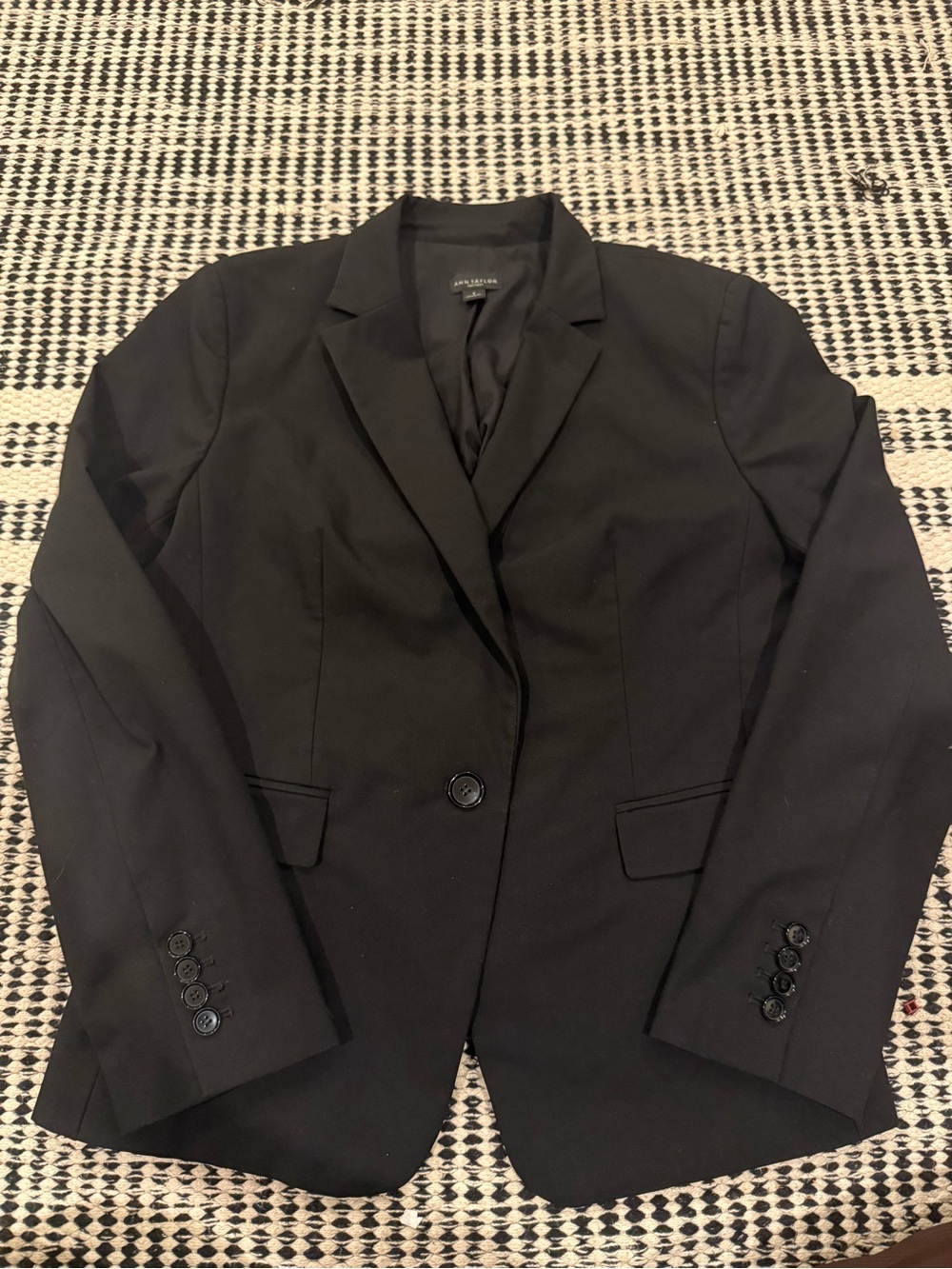 Ann Taylor Black Women's Blazer - Classic Notch Lapel